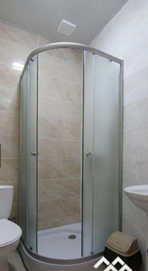 Гірка Hotel Skole Ngoại thất bức ảnh