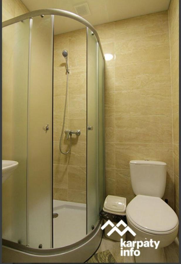Гірка Hotel Skole Ngoại thất bức ảnh